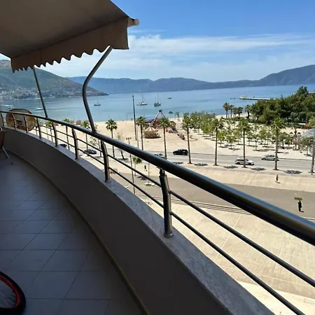 Apartment Klevis *